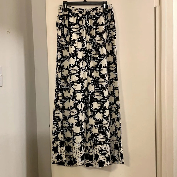 LILKA by ANTHROPOLOGIE Presscott Wide Leg Pants in Black Motif - Picture 2 of 9